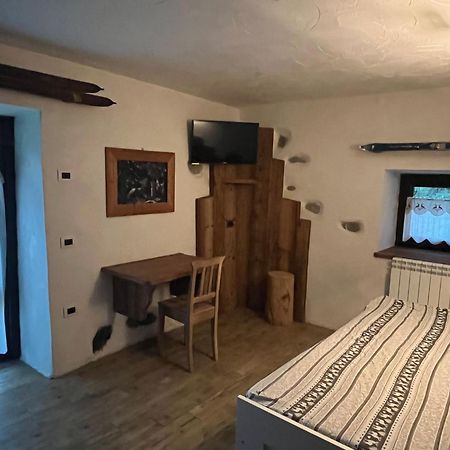 La Locanda Delle Pulci Bio Welness Mezzana  Buitenkant foto